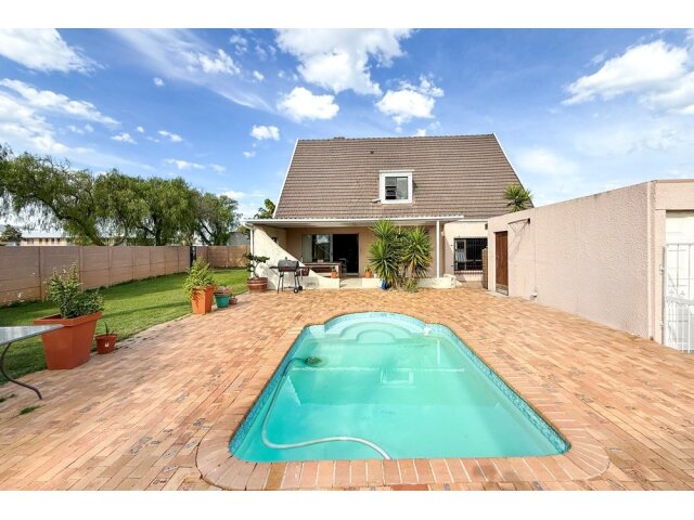 <!--[if BLOCK]><![endif]--> 39  de Grendal, Bothasig, Milnerton <!--[if ENDBLOCK]><![endif]-->